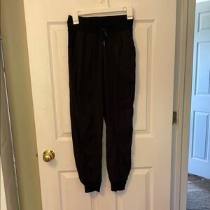 lululemon athletica Dance Studio Mid-Rise Jogger Full Length